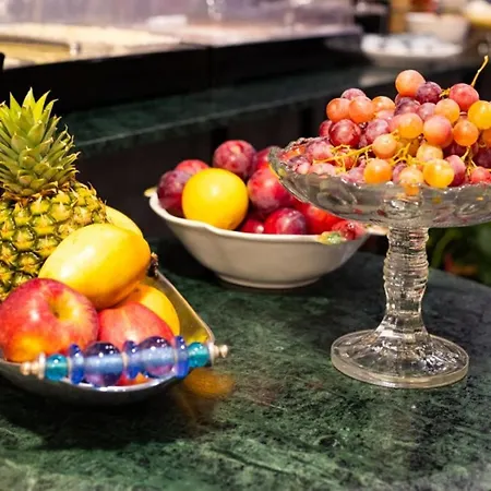 Frame Galata Hotel 3*