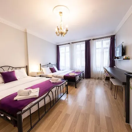 Frame Galata מלון 3*